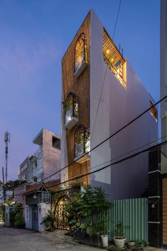 Xây Nhà Nga Việt