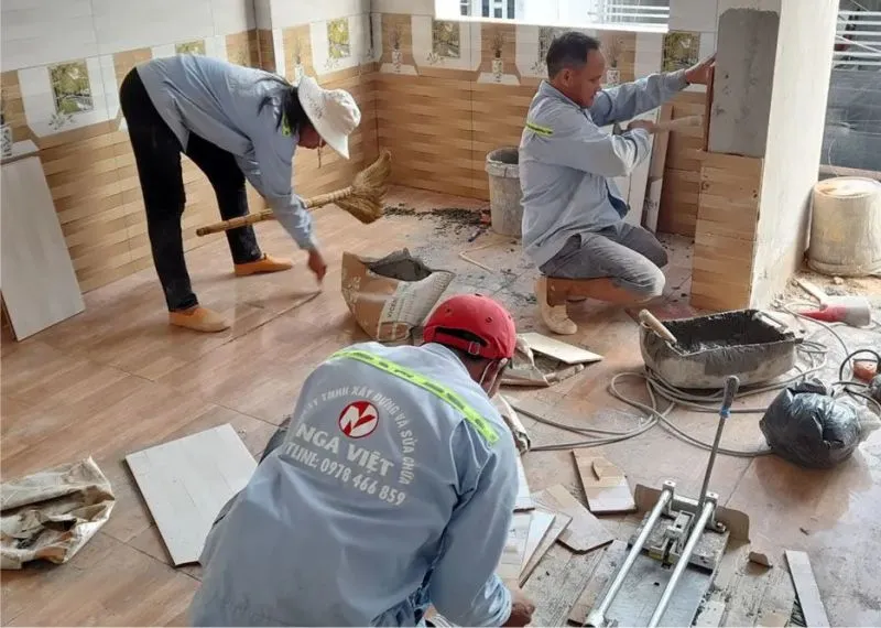 Đội ngũ Xây Nhà Nga Việt thi công sửa chữa nhà